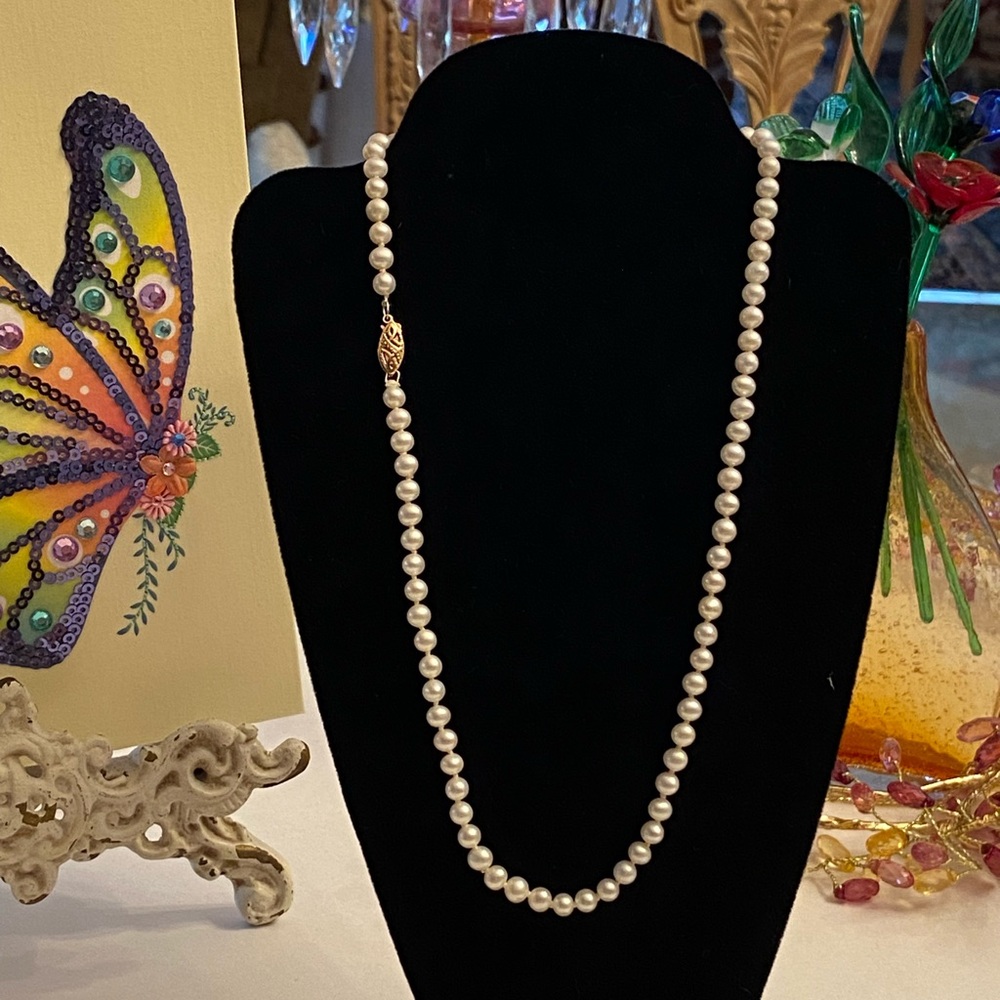 Vintage Freshwater Pearl 14K Yellow Gold Clasp Strand Necklace